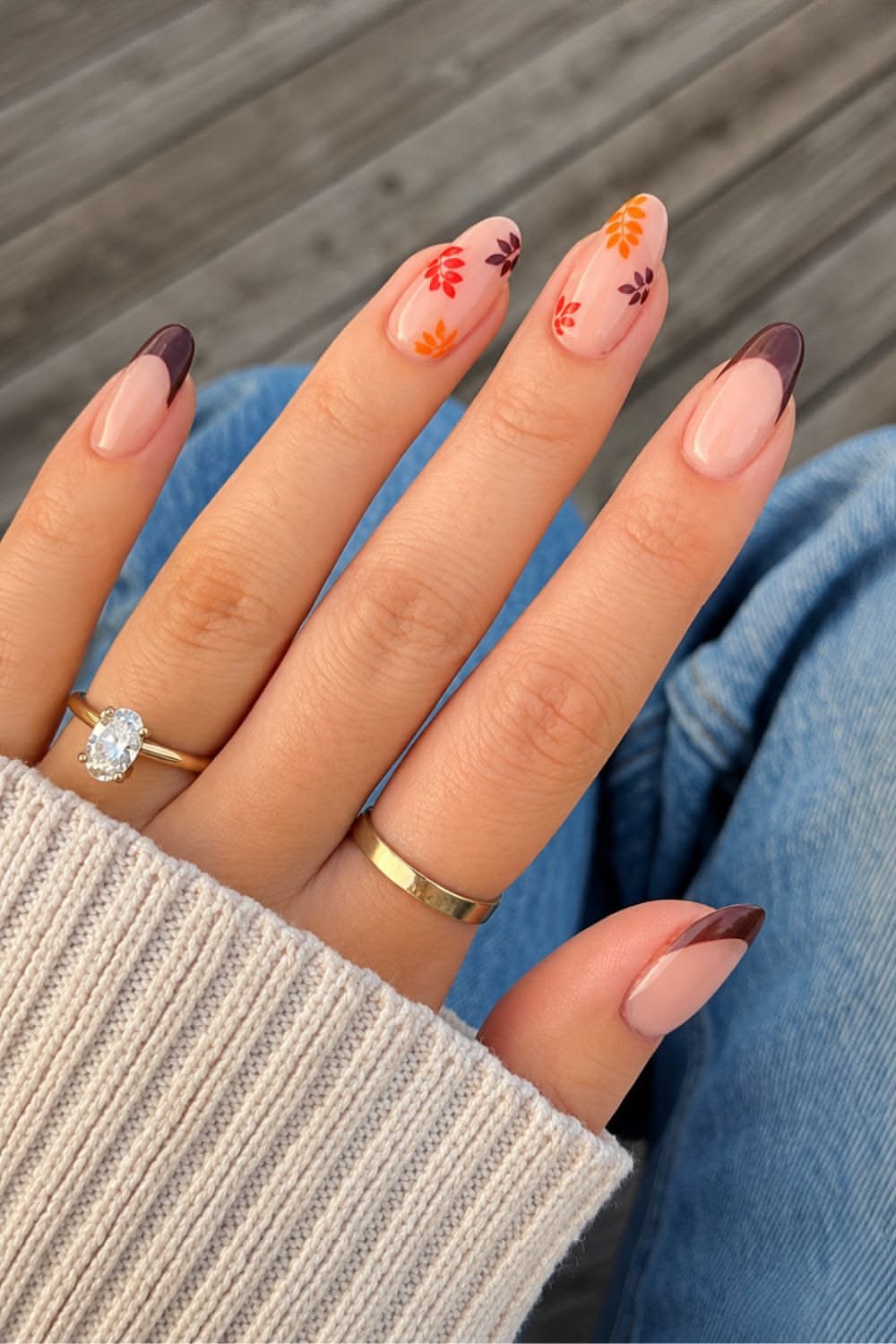 Découvrez plus de 40 idées de manucure d'automne pour septembre 2026, incluant des designs simples et classe avec des feuilles et couleurs tendances.